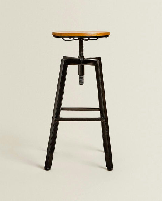 WOODEN AND METAL SWIVEL STOOL