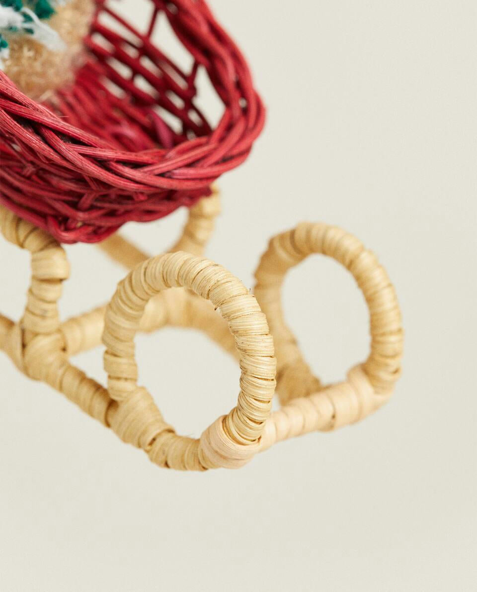 RATTAN CHRISTMAS SLEIGH DECORATION
