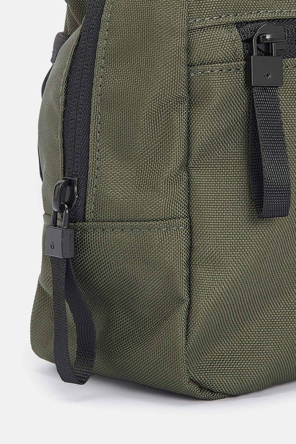 Arwin Wash Bag - OLIVE/BLACK