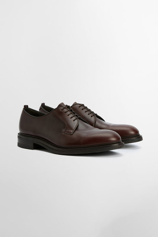 by Loake Fernsby Derby Shoes - BROWN