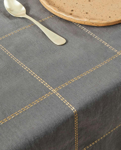 Tischdecke aus Leinen mit Weihnachtskettenmuster 