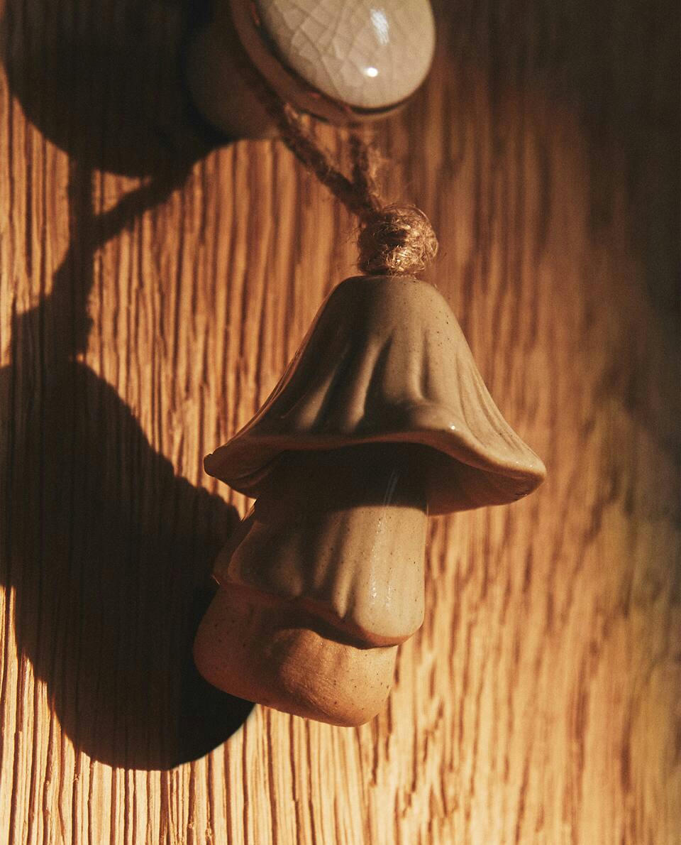 CHRISTMAS CERAMIC MUSHROOM DECORATION