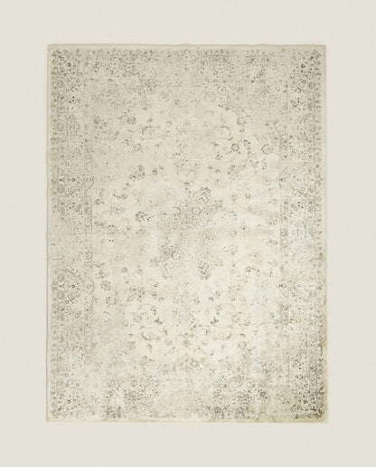 VINTAGE-EFFECT RUG