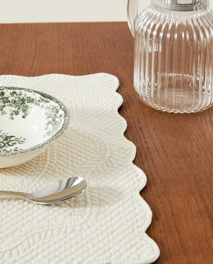 Gesteppter Platzdeckchen 