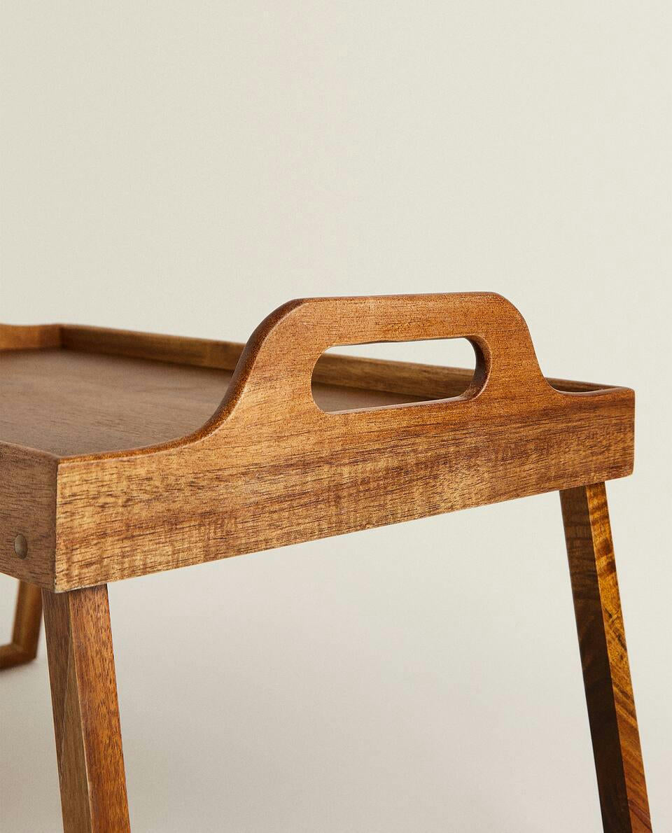 Faltbares Tablett mit Griffen 