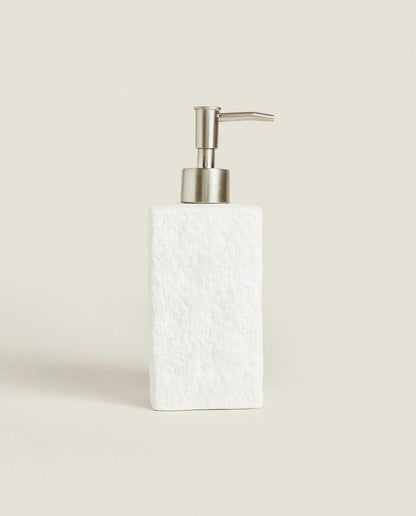 TEXTURED CERAMIC BATHROOM SET
