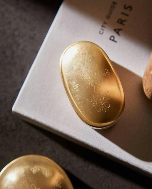 OVALES Graviertes Kästchen 