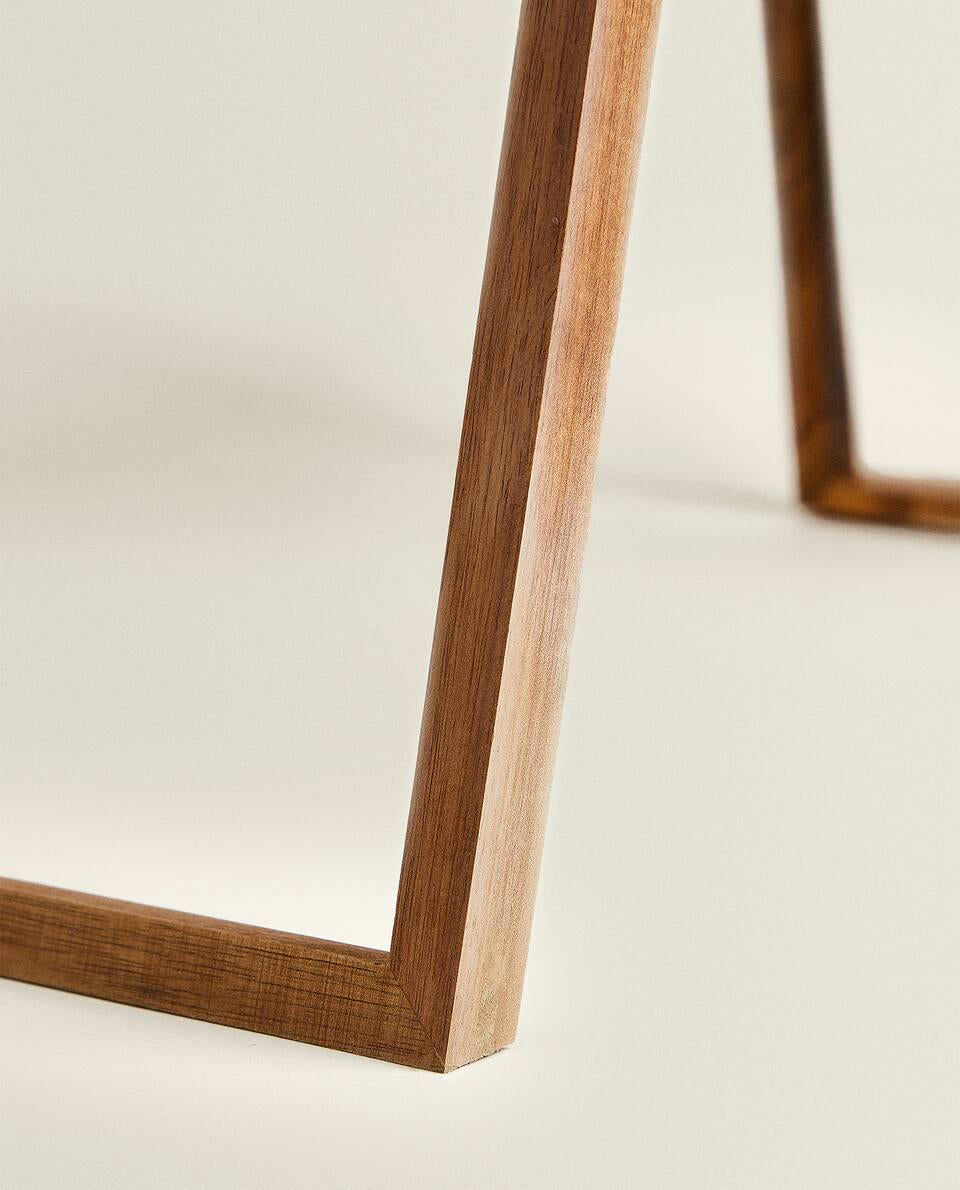 Faltbares Tablett mit Griffen 