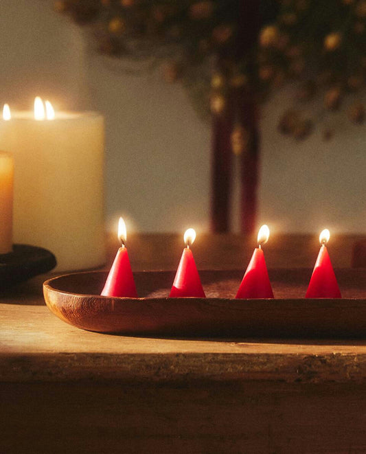 PACKUNG DEKORATIVE WEIHNACHTSKEGELKERZEN (6ER-PACK) 