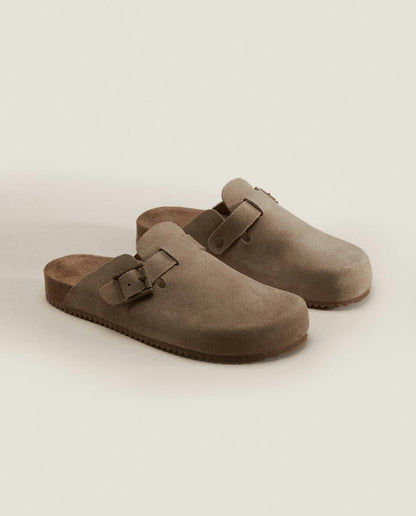 Lederclogs mit Schnalle 