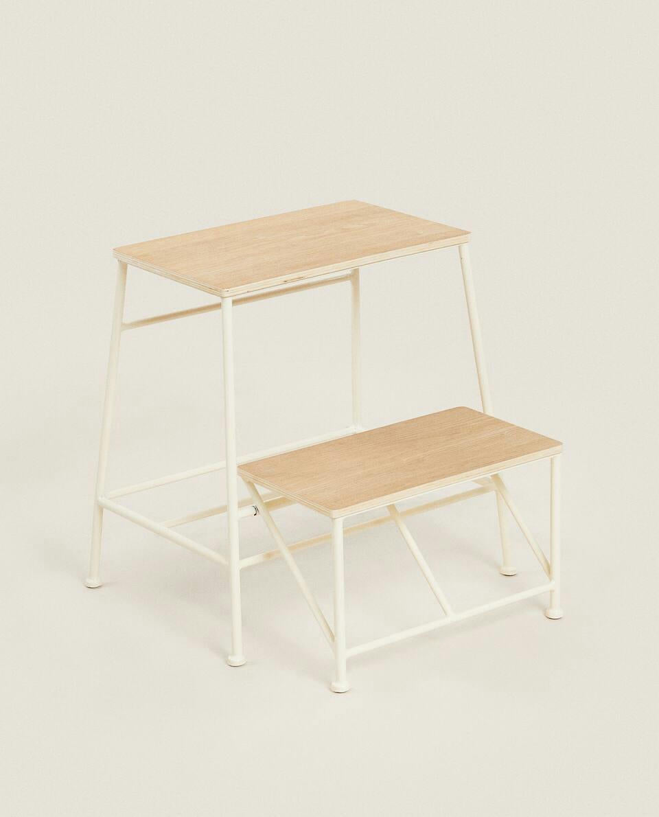 WOOD STOOL | LADDER