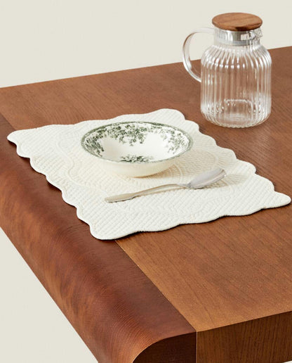 Gesteppter Platzdeckchen 