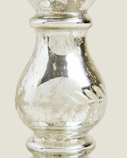 GEOMETRISCHER GLASKERZENSTÄNDER 