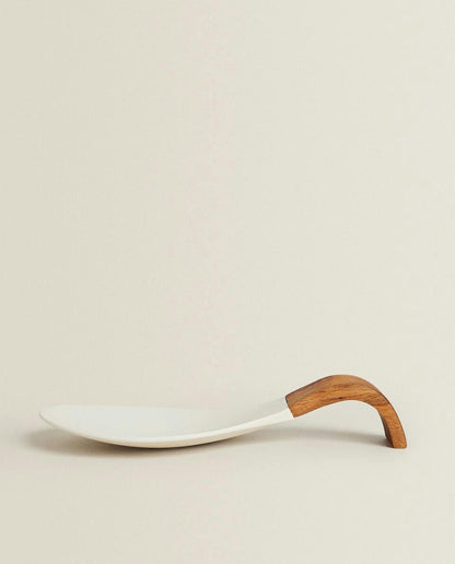 WOOD AND SILICONE SPOON REST