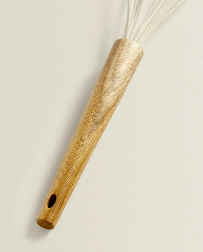 SILICONE AND WOOD WHISK