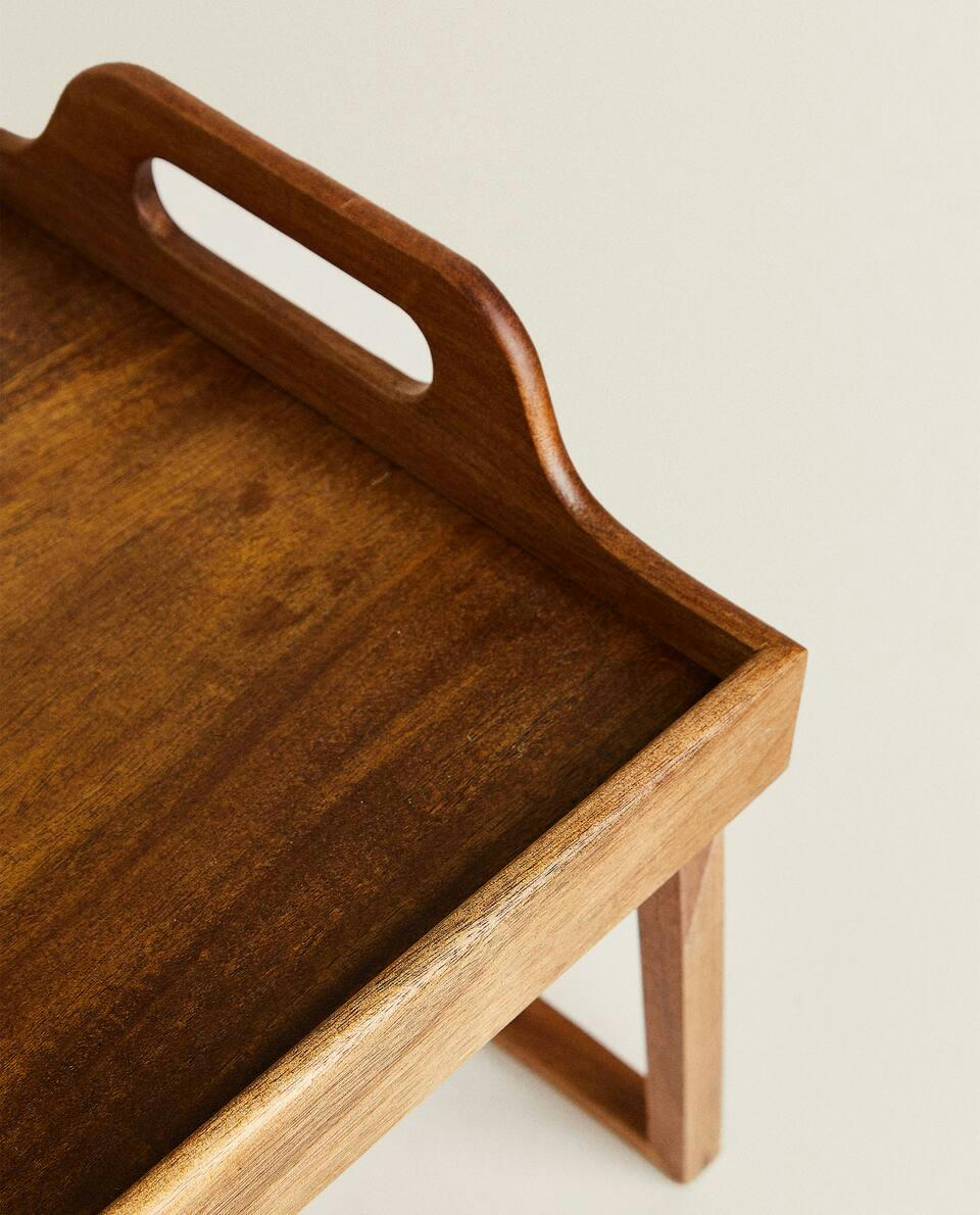 Faltbares Tablett mit Griffen 