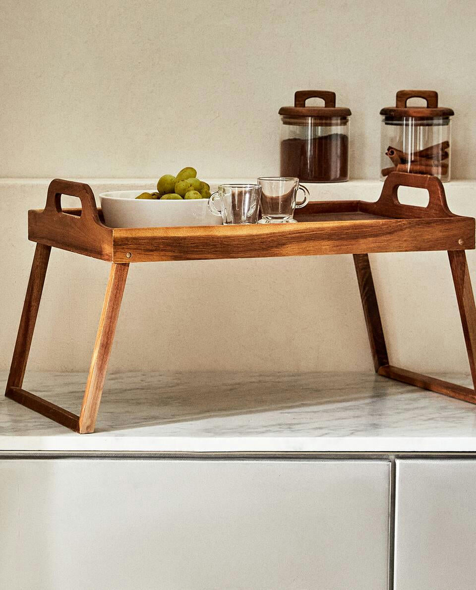 Faltbares Tablett mit Griffen 