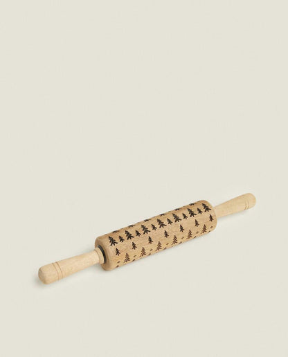 ACACIA ROLLING PIN WITH RAISED CHRISTMAS DESIGN
