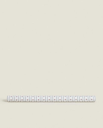 CHRISTMAS STRIPED HOLLY GIFT WRAPPING PAPER