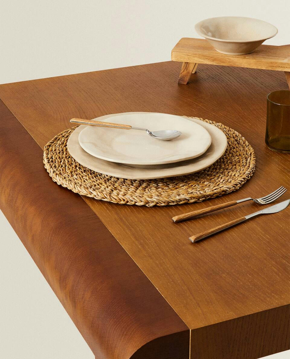 Platzdeckchen aus gewebten Fasern 