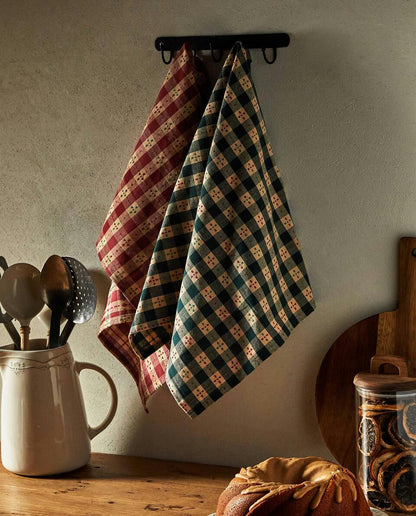 PACK OF CHECK CHRISTMAS TEA TOWELS (PACK OF 2)