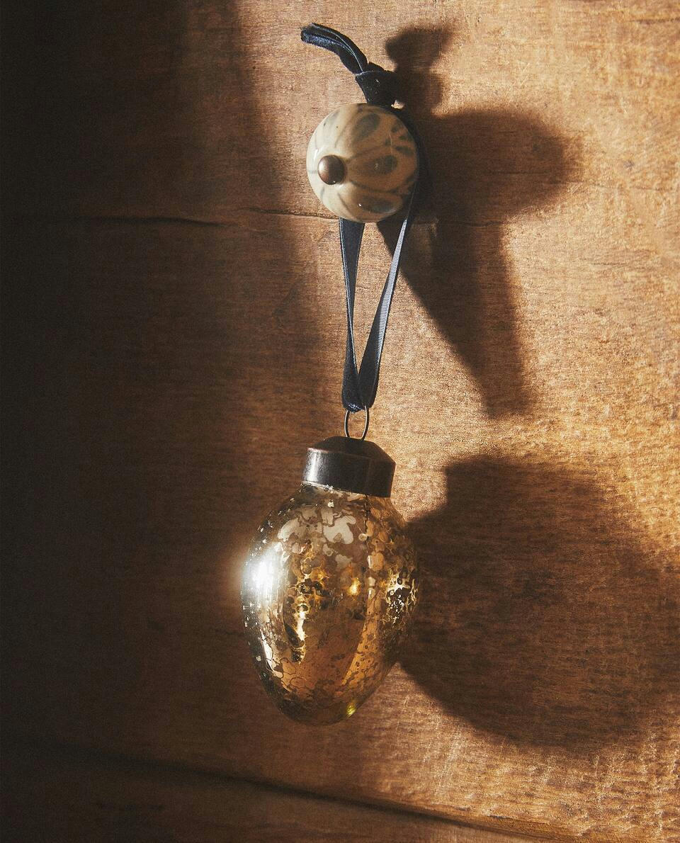 SHINY GLASS OVAL CHRISTMAS DECORATION