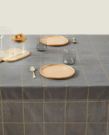 Tischdecke aus Leinen mit Weihnachtskettenmuster 