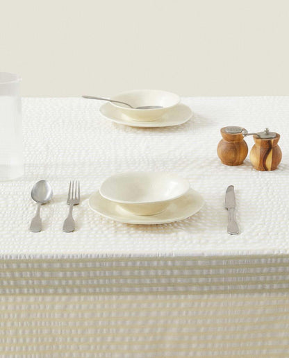STRIPED TABLECLOTH