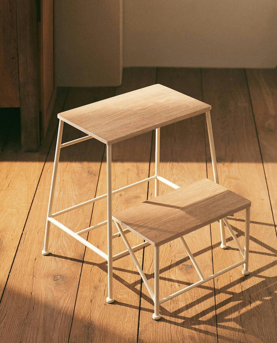 WOOD STOOL | LADDER
