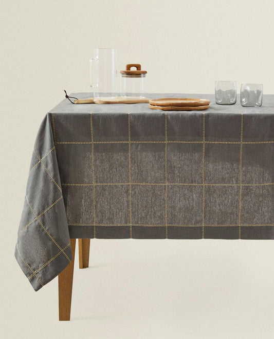 Tischdecke aus Leinen mit Weihnachtskettenmuster 