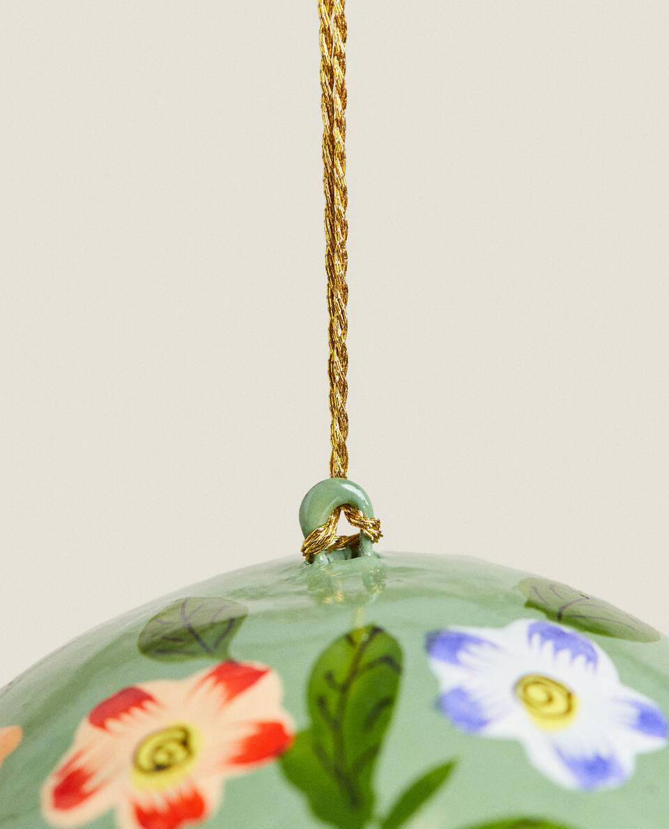 PAINTED CHRISTMAS PAPER BAUBLE DECORATION