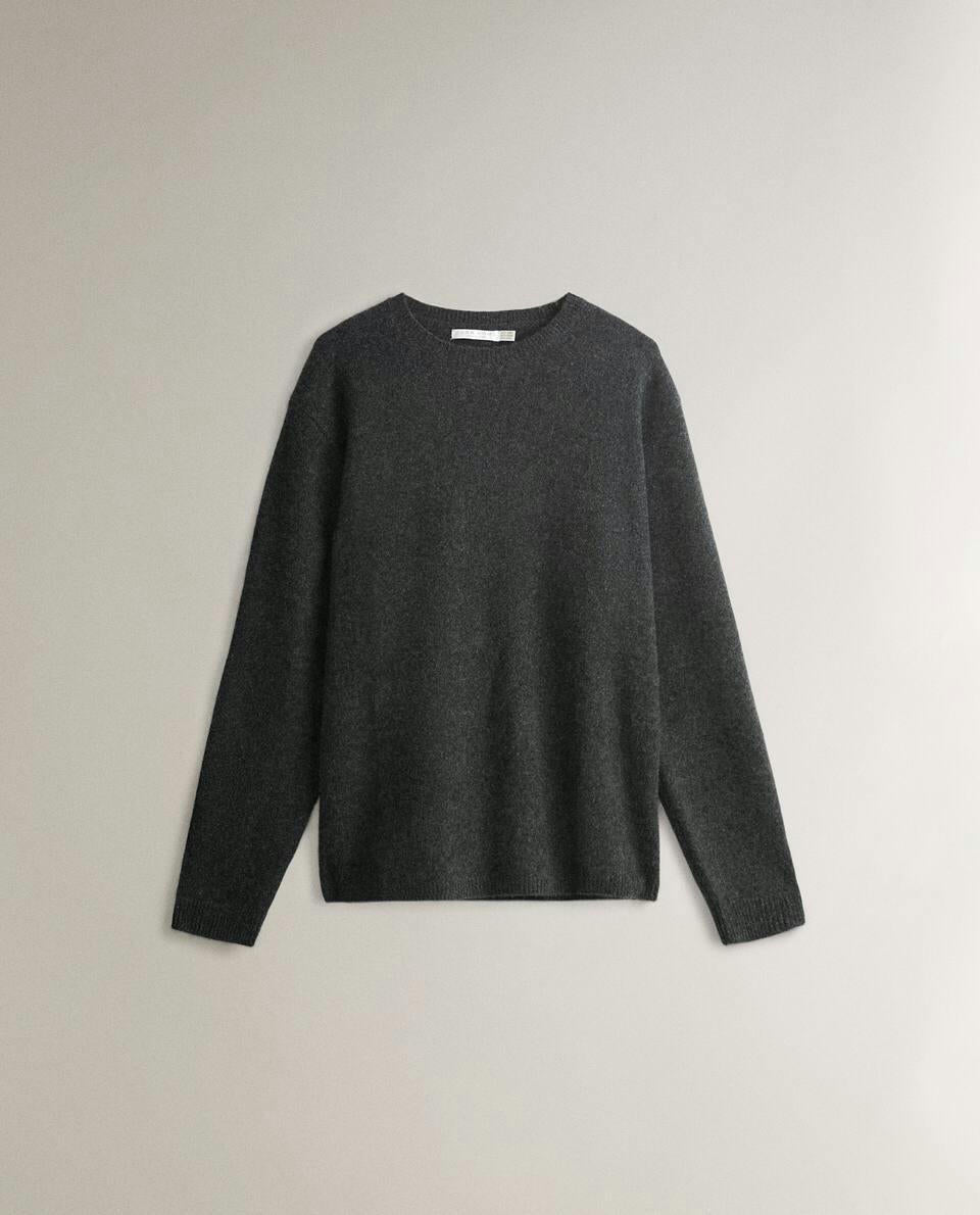 CASHMERE SWEATER
