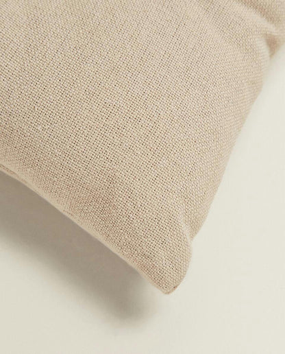 Gestepptes Stuhlkissen mit Bändern 