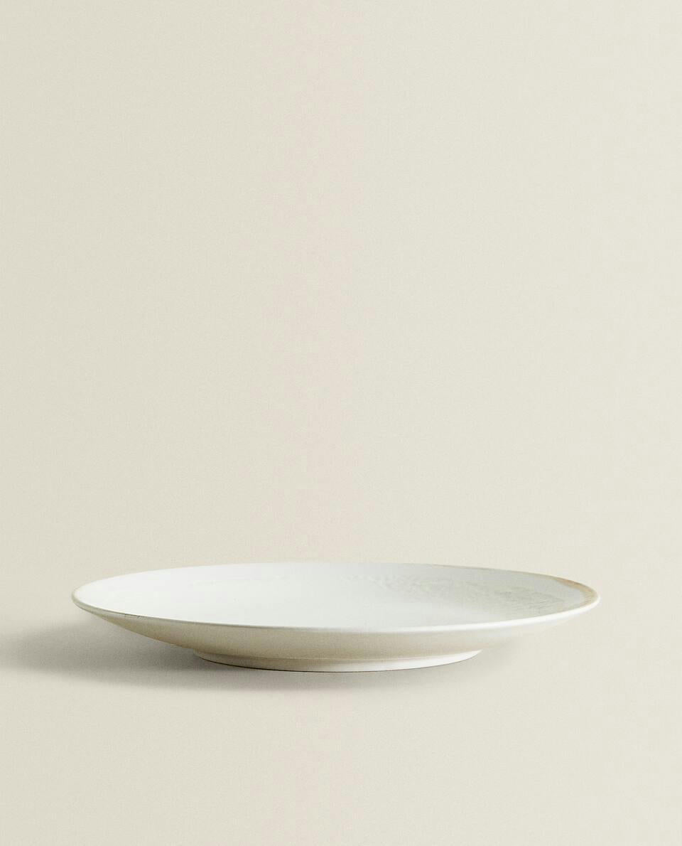 Dessertteller aus Steingut 