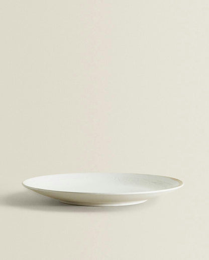 Dessertteller aus Steingut 