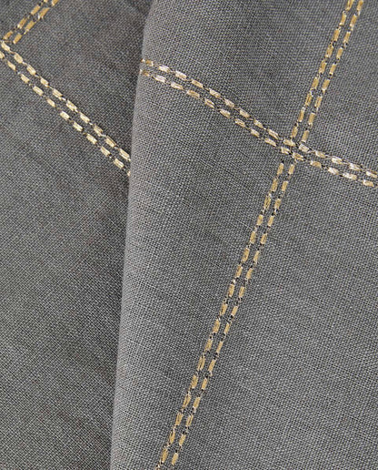 Tischdecke aus Leinen mit Weihnachtskettenmuster 