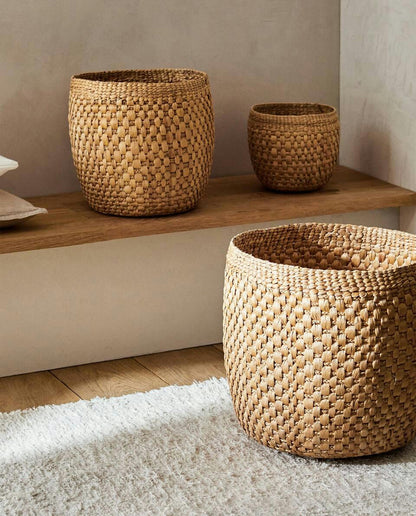 GESTREIFTER RUNDKORB 