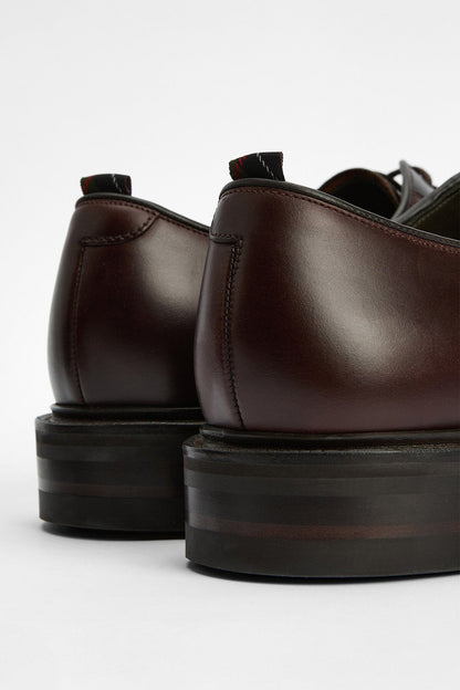 by Loake Fernsby Derby Shoes - BROWN