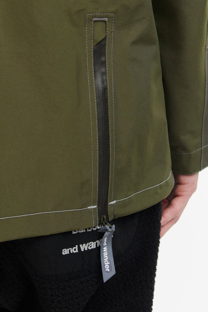 And Wander 3l Jacket - DARK OLIVE